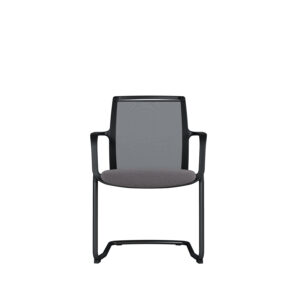 Besucherstuhl Zed | Schwarz pulverbeschichtetes Freischwingergestell | Schwarzer Kunststoff